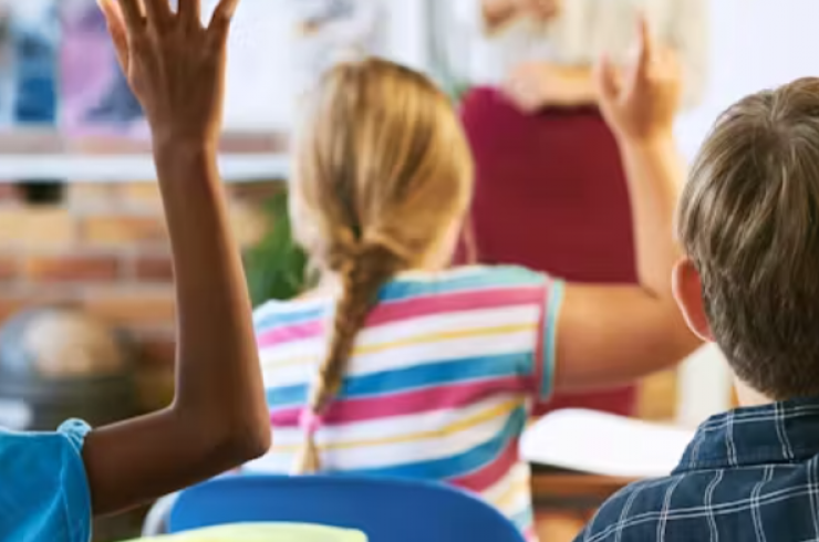 Pollution de l’air en classe : quel impact sur les apprentissages des élèves ?